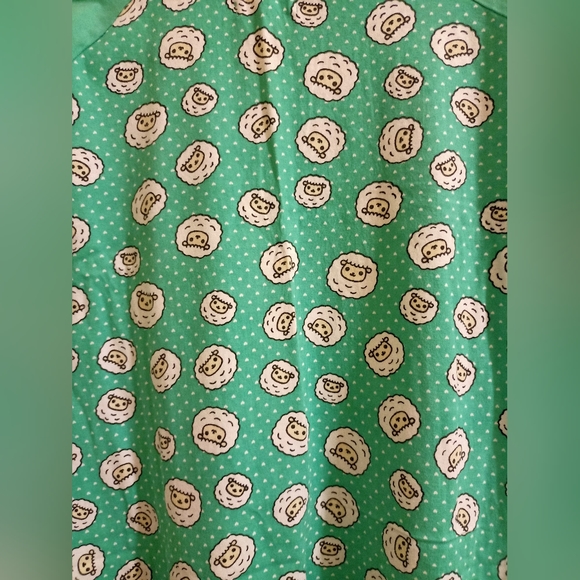 Green cotton nightdress, new, size L - Picture 2 of 3